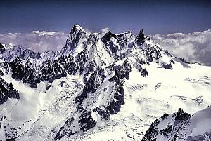 Grandes Jorasses / Pointe Walker