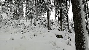 Na skalce J2