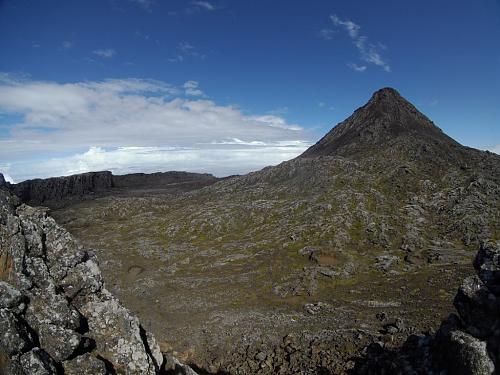 Ponta do Pico (2351 m n.m.) - Vrcholovka.cz