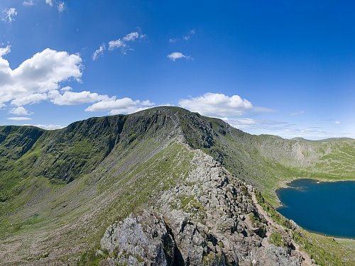 Helvellyn, autor: Diliff, Wikimedia Commons