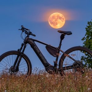Sunset + Supermoon ride