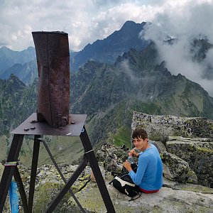 Svišťový štít, Hranatá veža, Rovienková veža, Kresaný roh, Malý Javorový štít.