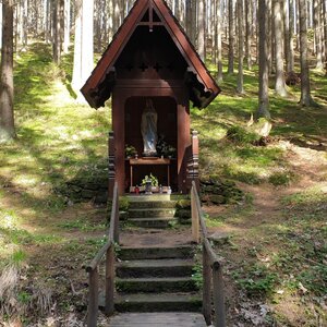 Kopce v okolí Bílé