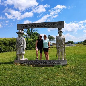 Medvedia skala, Kamenné gule Megonky, Velká šance