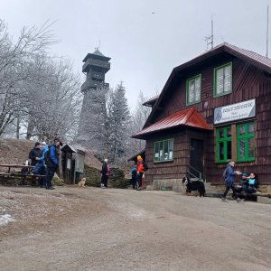 V.Javorník