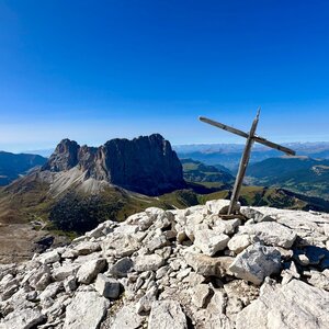 Dolomity