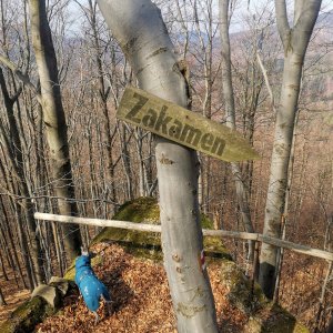 Zakámen přes Ostrý vrch a Vružnou z Nýdku