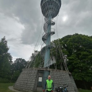 Podčeskoleská pahorkatina