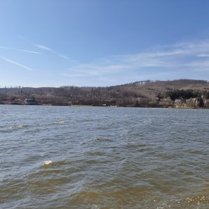 Přehrada 