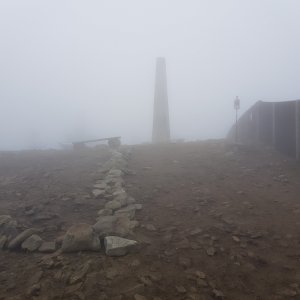 Folle on the summit of Lysá hora (30.3.2025 9:57)