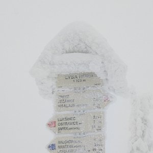 Mirka na vrcholu Lysá hora (5.1.2019 12:30)