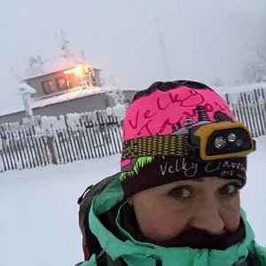 Janča na vrcholu Lysá hora (9.1.2021 7:16)