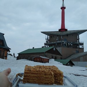 Eliška na vrcholu Lysá hora (24.3.2019 12:40)