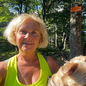 Magda na vrcholu Tanečnice (2.8.2022 16:56)