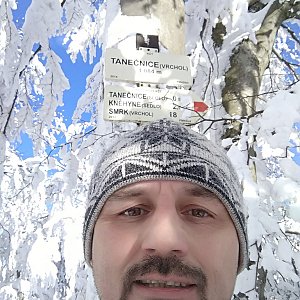 Kahys, Kahyska a Kahysčata na vrcholu Tanečnice (19.1.2019 11:34)