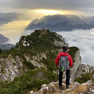 Martin Malý na vrcholu Traunstein (13.11.2021 15:23)