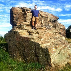 Tomáš Vaníček na vrcholu Stará Kouřim (6.8.2022 11:00)