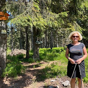 Magda na vrcholu Trzy kopce/Brco (5.6.2022 11:20)