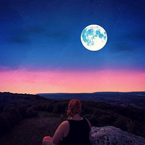 Kristýna Harcová na vrcholu Sirotčí hrádek (2.1.2022 20:47)