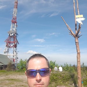 Patrik Valas na vrcholu Skrzyczne (15.6.2021 10:29)