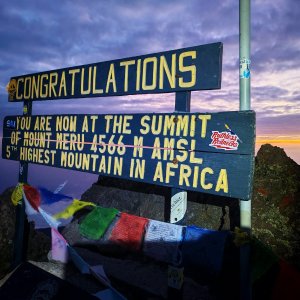 Šárka on the summit of Mount Meru (18.6.2025 6:19)