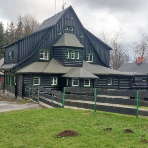 Mykas na vrcholu Ropička (18.4.2025 17:43)