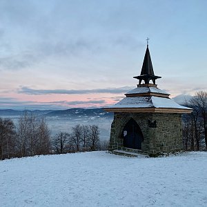 Jiří Šrámek na vrcholu Ondřejník (27.12.2021 15:14)
