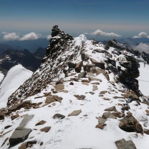 Bouřka on the summit of Gran Paradiso (29.7.2025 11:44)