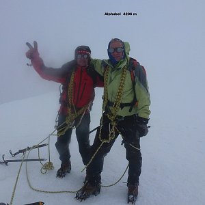 Jirka Zajko na vrcholu Alphubel (23.7.2012 12:21)