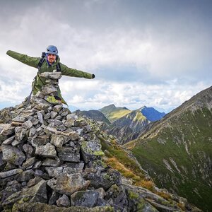 Jiří Králík on the summit of Kleiner Bösenstein (3.8.2024 18:08)