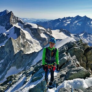 Martin Horáček on the summit of Ober Gabelhorn (25.7.2024 9:36)
