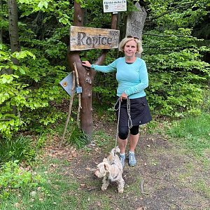 Magda na vrcholu Ropice (29.5.2022 12:04)