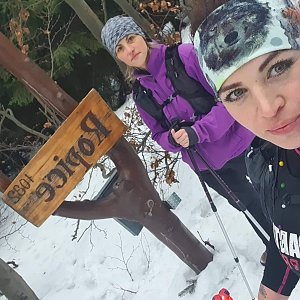 Monika na vrcholu Ropice (18.1.2020 15:00)