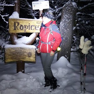 Hanka na vrcholu Ropice (29.12.2018 17:16)
