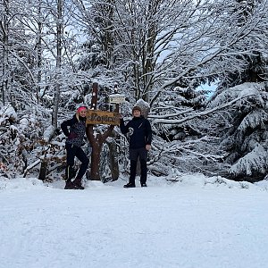 Markét Linhartová na vrcholu Ropice (10.1.2021 14:30)
