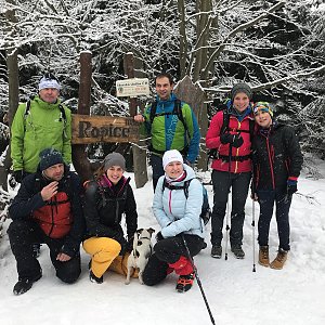 zuzana švidrnochová na vrcholu Ropice (6.2.2021 8:53)