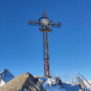 Sax on the summit of Gaislachkogel