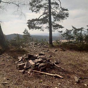 Marcela na vrcholu Bílá skála (14.4.2022 14:15)