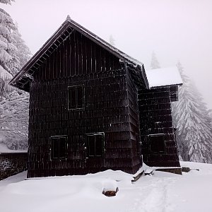 Milan Meravy na vrcholu Hubertova chata (26.1.2022 11:50)