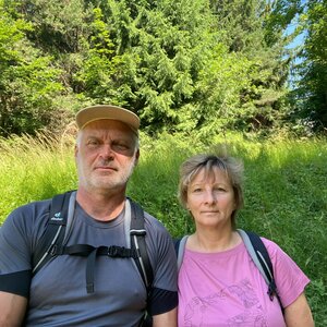 Ivana a Petr Kadovi na vrcholu Javorníček SZ2 (23.6.2024 10:43)