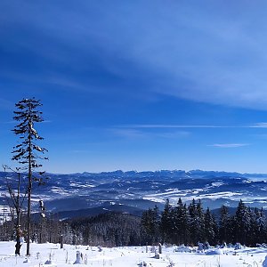 Tomáš Kerekeš na vrcholu Velký Polom (1.2.2021 13:21)