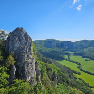 Marcela Kubíčková na vrcholu Pod Zámkom (25.5.2025 11:00)