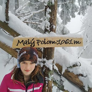 bebe na vrcholu Malý Polom 