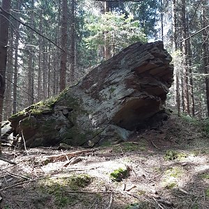ZdenkaV on the summit of Kostí (29.4.2022 10:46)