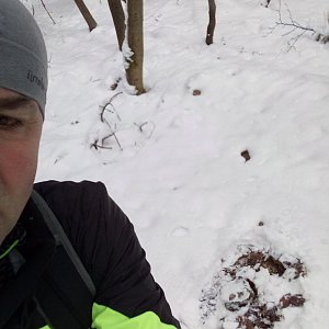 Li Be na vrcholu Kovář (3.4.2022 11:10)