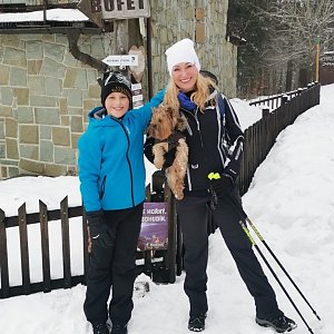 Karin na vrcholu Velká Čantoryje (24.1.2021 11:37)