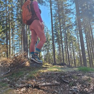 ZUZANA NIEWIAKOVÁ on the summit of Kozí díl (4.4.2025 14:19)