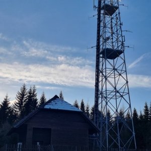 Ráďa Hojdís on the summit of Huťská hora (10.2.2025 14:31)
