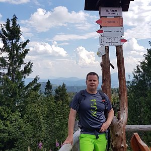 Glogi na vrcholu Veľká Rača (13.8.2020 14:51)