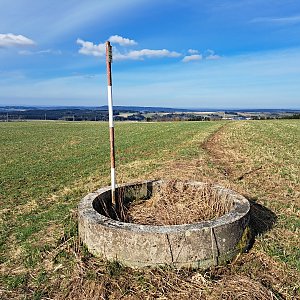 Horalka Anička na vrcholu Homole (17.4.2022)